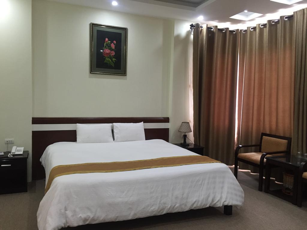 Khoa Thanh Hotel Hòa Bình Chambre photo